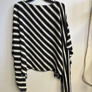 B1123-18M Vince Camuto Sheer Shrug